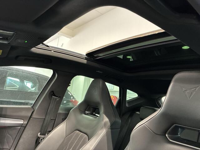 Cupra Formentor 1.4 245pk DSG e-Hybrid VZ Performance · Panoramadak · 360 Camera · Wegklapbare Trekhaak · Dodehoek Detectie · Keyless · 19'' Inch ·