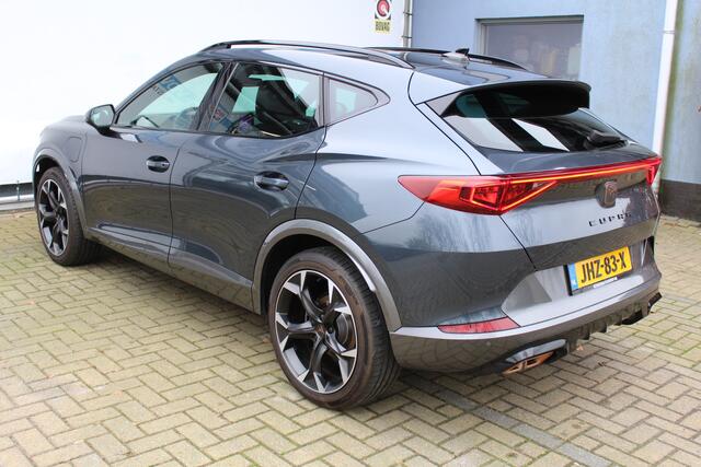 Cupra Formentor 1.4 TSI e-Hybrid Essential | Incl. 12 maanden Garantie | Panorama dak | Achteruitrijcamera | Adaptive cruise | Apple CarPlay/Android Auto | Stuurverwarming | Keyless entry/start | Draadloze telefoonlader |