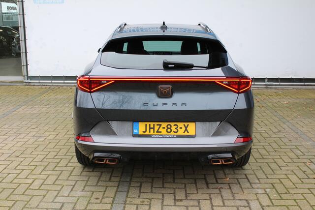 Cupra Formentor 1.4 TSI e-Hybrid Essential | Incl. 12 maanden Garantie | Panorama dak | Achteruitrijcamera | Adaptive cruise | Apple CarPlay/Android Auto | Stuurverwarming | Keyless entry/start | Draadloze telefoonlader |