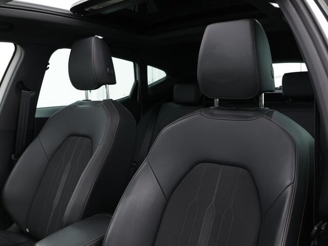 Cupra Formentor 1.4 TSI 204pk DSG e-Hybrid Essential Limited · Panoramadak · Camera · Apple/Android Car Play · Stuurwielverwarming · Keyless · Sfeerverlichting ·