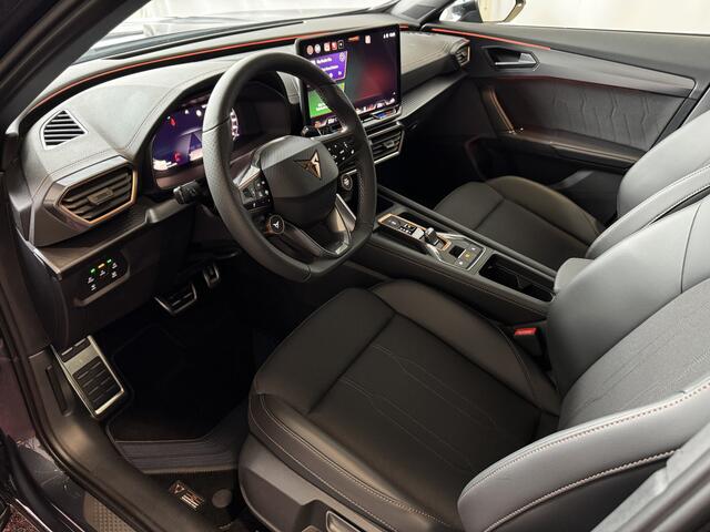 Cupra Formentor 1.5 TSI 150 PK BENZINE CAMERA STOEL/STUUR ELEK.KLEP VERW. LED LEER CARPLAY ZWARTE.HEMEL 08/2024