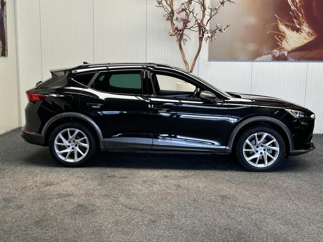 Cupra Formentor 1.4 e-HYBRID BUSINESS NAVIGATIE ADAPTIVE CRUISE CONTROL STUURVERWARMING APPLE CARPLAY/ANDROID RIJSTROOKSENSOREN ACHTERUITRIJCAMERA ZEER MOOI !! 3010