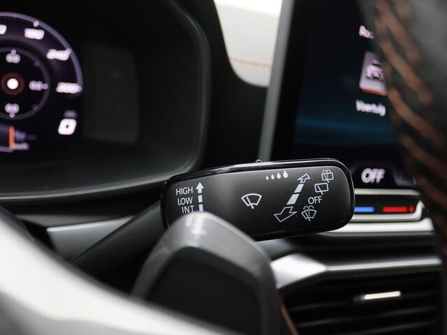 Cupra Formentor 1.5 TSI e-Hybrid VZ Performance 272PK DSG Pano-Schuifdak, Trekhaak, 19" LM Velgen, Sennheiser Audio, 360gr. Camera, Memorystoel, Matrix LED-Verlichting, Stoel-Stuurverwarming