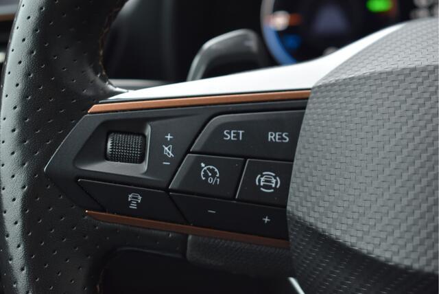 Cupra Formentor 1.4 e-Hybrid Business Virtual cockpit, Adaptive cruise, Keyless, Carplay, PDC