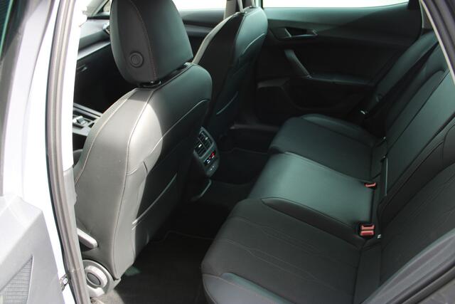 Cupra Formentor 1.4 TSI e-Hybrid Essential Camera Full-Led Carplay Adaptive-Cruise