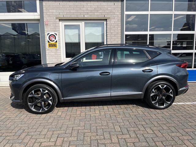 Cupra Formentor 1.4 e-Hybrid VZ Performance / AUTOMAAT/ 245 PK/ ADAPT. CRUISE/ DIGITAL DASH/ NAVI/ STOELVERWARM./ FULL LINK/ PARK. SENSOREN + CAMERA/ KEYLESS