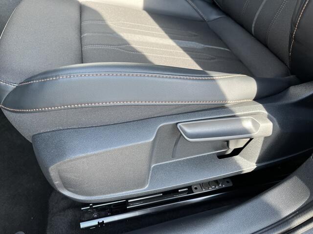 Cupra Formentor 1.4 e-Hybrid VZ Performance / AUTOMAAT/ 245 PK/ ADAPT. CRUISE/ DIGITAL DASH/ NAVI/ STOELVERWARM./ FULL LINK/ PARK. SENSOREN + CAMERA/ KEYLESS