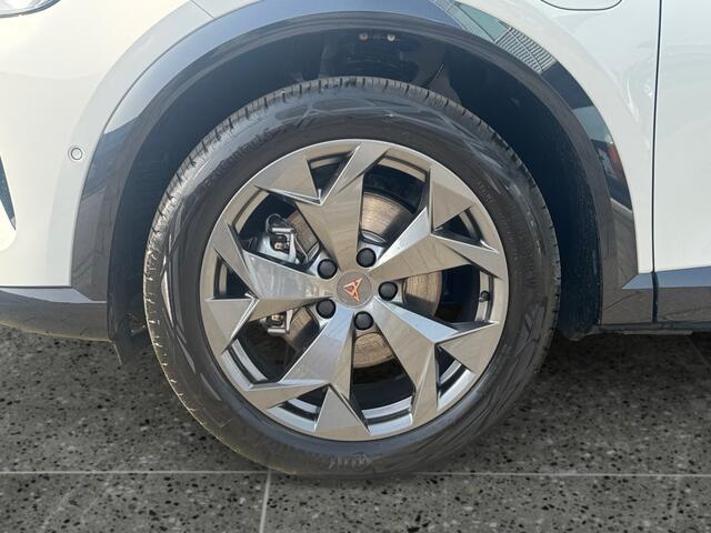 Cupra Formentor 1.5 204pk TSI e-Hybrid Business Parkeersensor voor en achter | Bucket seats | Elektrische achterklep