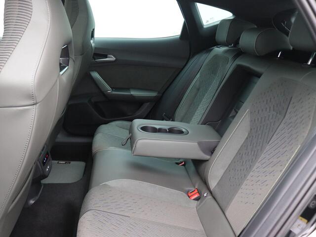 Cupra Formentor 1.5 TSI e-Hybrid VZ Tribe Edition 204PK DSG Pano-Schuifdak, Trekhaak, Keyless, Memorystoelen, 19" LM Velgen, Sennheiser Audio, 360gr. Camera