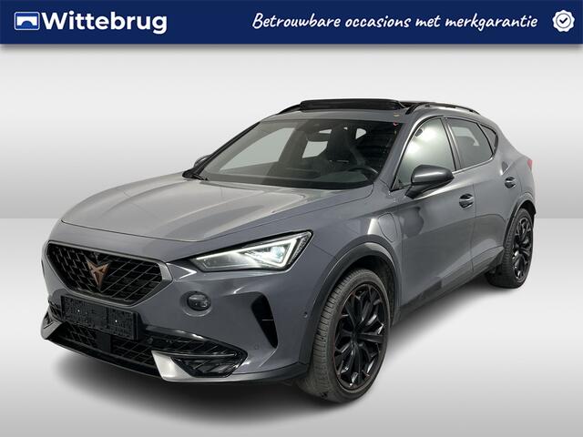 Cupra Formentor 1.4 e-Hybrid Black Edition / AUTOMAAT/ 245 PK/ PANO/ BEATS/ MEMORY SEAT/ STUUR+STOELVERWARM./ PARK.SENSOR.V+A/ 360 CAMERA/ KEYLESS/ ACC/ FULL LINK/ DODEHOEK/ ELEK.ACHTERKLEP NAVI/ DAB/ CLIMA/ LED/ 19'' LMV