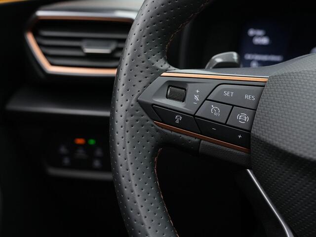 Cupra Formentor 1.5 TSI e-Hybrid 204 pk | Panoramadak | Trekhaak | Geheugenstoel | Matrix LED | 360 Camera | Stuur-/stoelverwarming