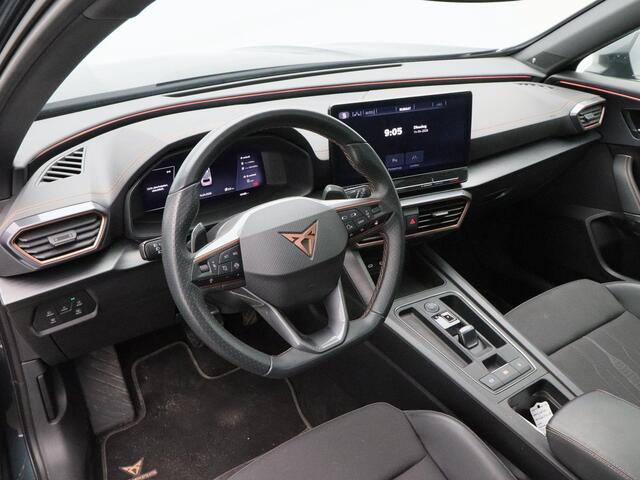 Cupra Formentor 1.4 e-Hybrid 204 Pk | Stoel/Stuur Verwarming | Panoramadak | Full LED | Adaptive Cruise | Navigatie | CarPlay | 19 Inch | 42.420 Km !!