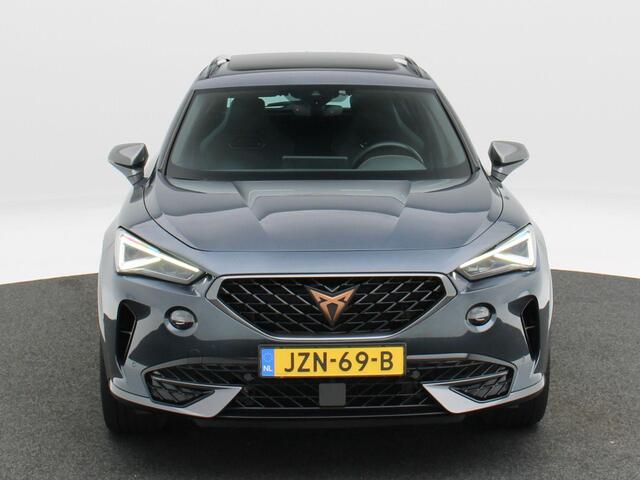 Cupra Formentor 1.4 e-Hybrid 204 Pk | Stoel/Stuur Verwarming | Panoramadak | Full LED | Adaptive Cruise | Navigatie | CarPlay | 19 Inch | 42.420 Km !!