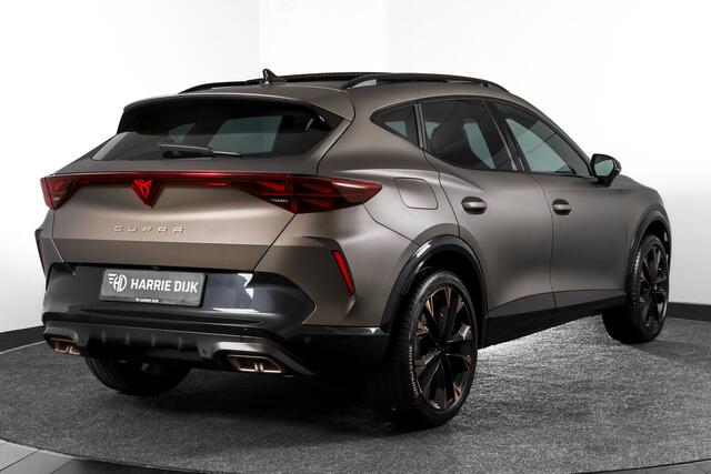 Cupra Formentor 1.5 TSI e-Hybrid 272 PK VZ Extreme | Bronze Matt | S/K-Panodak | Sennheiser | Elek. stoelen | Matrix LED | Adapt. Cruise | Stoel-+stuurverw. | Camera | NAV+App. Connect | Elek. Klep | LM 19" | 0639