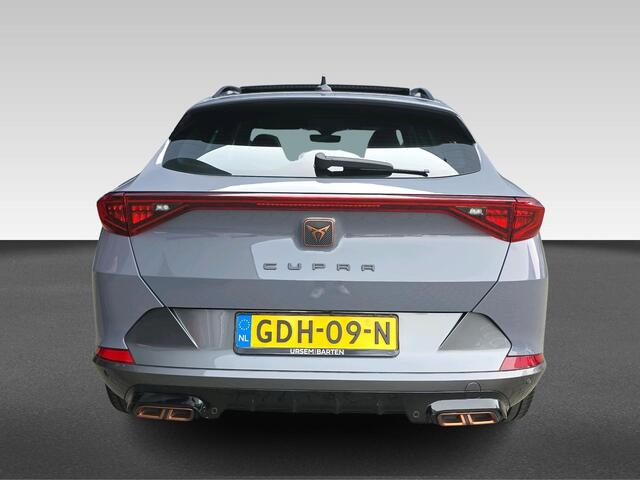 Cupra Formentor 1.4 e-Hybrid VZ Copper Edition | Automaat | Pano | 360 Camera | Stoel/Stuurverwarming | Memorie stoelen | Adaptive Cruisecontrol |