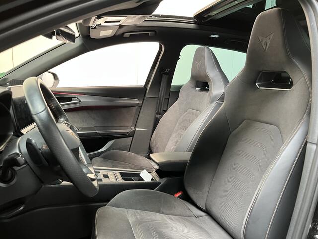 Cupra Formentor 1.4 e-Hybrid VZ Tribe Edition / AUTOMAAT/ PANO/ TREKHAAK/ STUUR+STOELVERWARM./ PARK.SENSOR.V+A/ 360 CAMERA/ MEMORY SEAT/ DODEHOEK/ ACC/ KEYLESS/ FULL LINK/ ELEK.ACHTERKLEP/ BEATS AUDIO/ NAVI/ DAB/ 19'' LMV