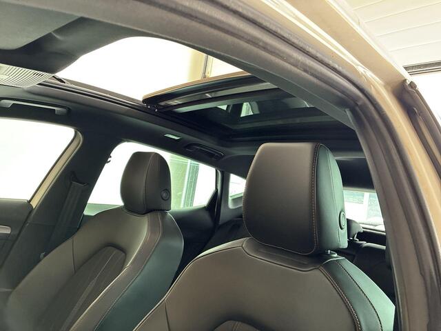 Cupra Formentor 1.4 204pk DSG e-Hybrid Adrenaline · SOH 94,5% · Camera · Panoramadak · Apple/Android Car Play · Dodehoek Detectie · 18'' Inch ·