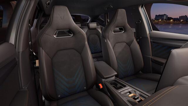 Cupra Formentor 1.5 TSI e-Hybrid 204 6DSG Business | Achteruitrijcamera | Digitaal instrumentenpaneel (Virtual Cockpit) | Draadloze Apple CarPlay(TM), Android Auto(TM)