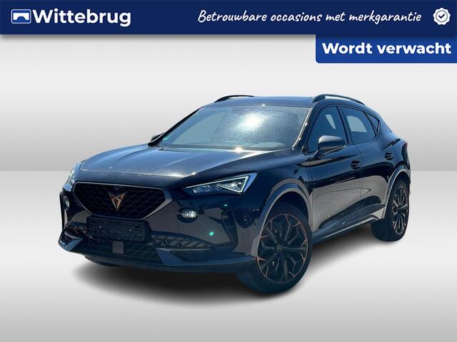 Cupra Formentor 1.4 e-Hybrid 245pk Performance DSG Automaat Panoramadak / 260 Camera / 19"LM velgen / Navigatie / App-connect
