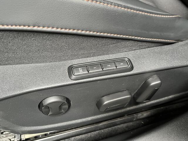 Cupra Formentor 1.4 e-Hybrid VZ Performance / 245 PK/ AUTOMAAT/ PANODAK/ MEMORY SEAT/ KEYLESS/ DIGITAL DASH/ CRUISE/ STOELVERWARM./ NAVI/ PARK. SENSOREN + CAMERA