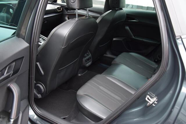Cupra Formentor 1.4 e-Hybrid 180kW Performance DSG Automaat PHEV | GEEN IMPORT | BOVAG Garantie | Trekhaak (1500kg) | Plug in Hybride | Panoramadak | Camera | Stoelverwarming | Full LED | Virtual Cockpit | 19'' Velgen | AppleCarplay/AndroidAuto |
