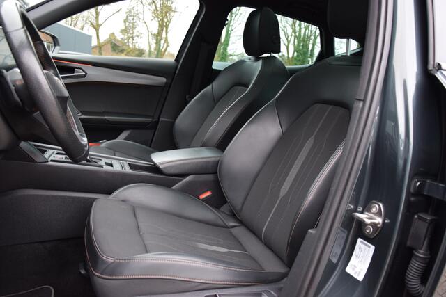 Cupra Formentor 1.4 e-Hybrid 180kW Performance DSG Automaat PHEV | GEEN IMPORT | BOVAG Garantie | Trekhaak (1500kg) | Plug in Hybride | Panoramadak | Camera | Stoelverwarming | Full LED | Virtual Cockpit | 19'' Velgen | AppleCarplay/AndroidAuto |
