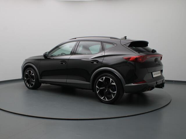 Cupra Formentor e-Hybrid Performance 245pk Camera | Adapt. Cruise | Parkeersens. v+a | Stoel-/stuurverw. | Trekhaak elektrisch.