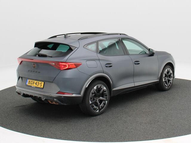Cupra Formentor 1.4 e-Hybrid 245 Pk VZ Performance | Stoel/Stuur Verwarming | Panorama dak | Kuip Sportstoelen | Leer | Matte Lak | 19 Inch | 34.452 Km !!