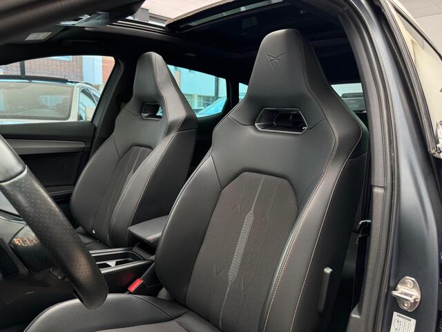 Cupra Formentor 1.4 e-Hybrid VZ Black Edition / Pano / Camera /