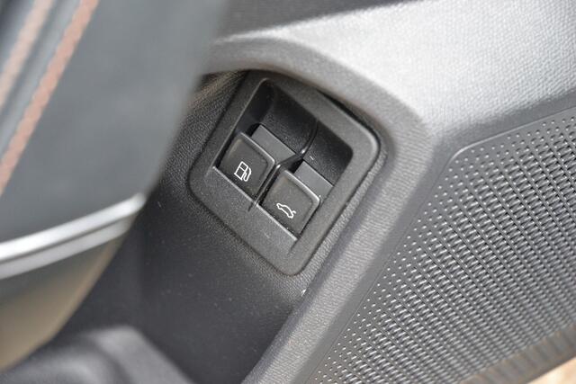 Cupra Formentor 1.4 e-Hybrid VZ Performance Pano | Keyless | Leer | 360 camera