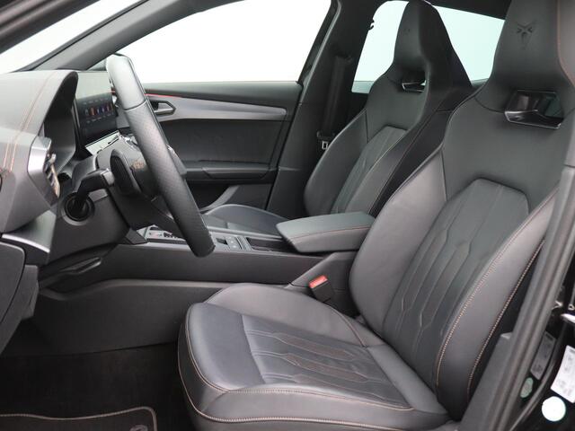 Cupra Formentor 1.4 e-Hybrid VZ Copper Edition 245PK DSG Panoramadak, Trekhaak, 360gr. Camera, Side Assist, Memorystoel, Matrix LED Verlichting, Elektr. Achterklep, 19" LM Velgen