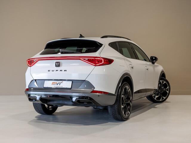 Cupra Formentor 1.5 TSI Business Edition Plus / 150pk / Panorama dak / Achteruitrij camera / Stoel en stuur verwarming /