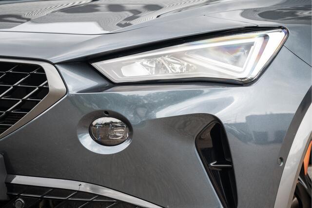 Cupra Formentor 1.4 e-Hybrid VZ Copper Ed. | Trekhaak | Pano | DCC | ACC | 19" | Sfeerverlichting