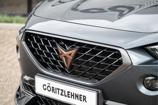 Cupra Formentor 1.4 e-Hybrid VZ Copper Ed. | Trekhaak | Pano | DCC | ACC | 19" | Sfeerverlichting