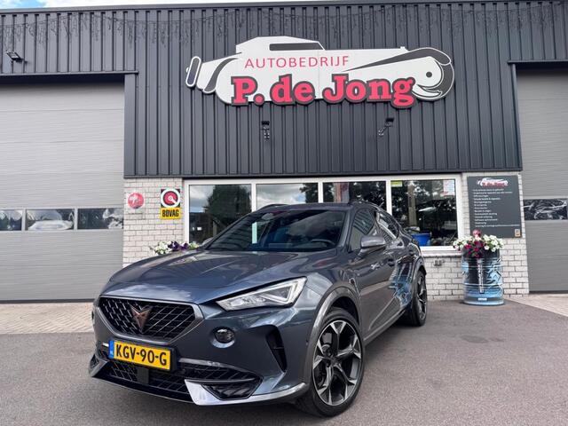 Cupra Formentor 1.4 e-Hybrid VZ 245PK Copper edition VZ stuurwiel Trekhaak Camera Blindspot Carplay etc!