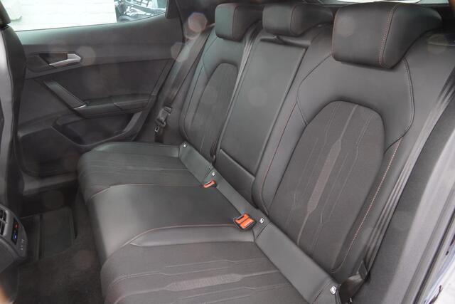 Cupra Formentor 1.5 TSI Pano-LED-Adaptieve Cruise-Trekhaak