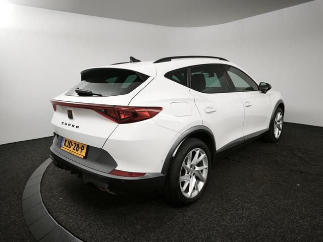 Cupra Formentor 1.4 TSI e-Hybrid Essential | Navigatie | Climate Control | Cruise Control | Lichtmetalen velgen 18" | Apple Carplay/Android Auto | Parkeersensoren voor, achter en achteruitrijcamera