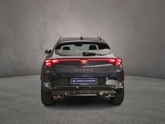 Cupra Formentor Business 1.5 TSI eHybrid 204pk DSG Automaat Trekhaak, Panoramadak, Adaptive cruise control, LED matrix koplampen, Stoelverwarming, Achteruitrijcamera