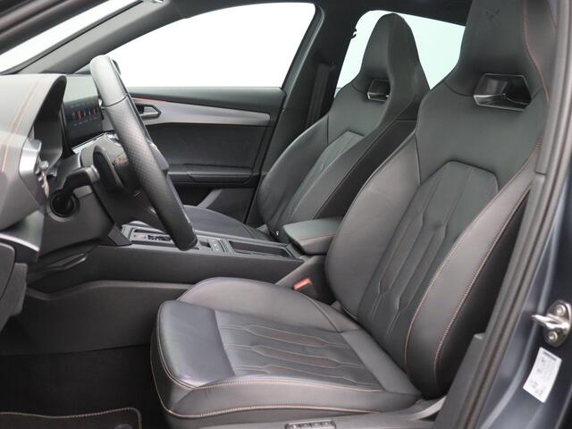 Cupra Formentor 1.4 e-Hybrid VZ Performance 245PK DSG SOH 96%, Leder, Matte lak, Pano-Schuifdak, Trekhaak, Memorystoel, Elektr. Achterklep, 19" LM Velgen, Leder, Side Assist, Keyless, Stoel-Stuurverwarming