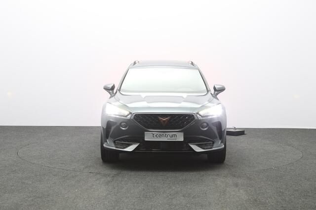 Cupra Formentor 1.4 e-Hybrid 245 PK VZ Performance, Trekhaak, Panoramadak, Kuipstoelen, LED