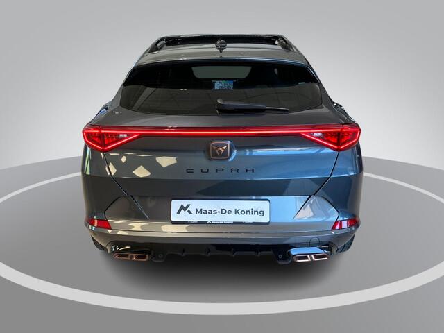 Cupra Formentor 1.4e-Hybrid 180kW/245PK VZ DSG · Panoramadak · Apple/Android Car Play · Stoel- & stuurverwarming · Camera ·