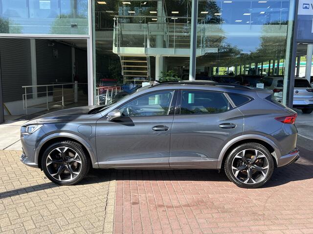 Cupra Formentor 1.4 e-Hybrid VZ Performance / 19 Inch / Panorama dak / Supersport stuur / Memory Seat / Stoel + Stoelverwarming