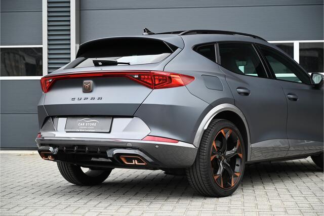 Cupra Formentor 1.4 e-Hybrid VZ 245 PK / PANO / COPPER EDITION / MATGRIJS / CAMERA / MEMORY / SFEERVERLICHTING / ACC / LANE ASSIST