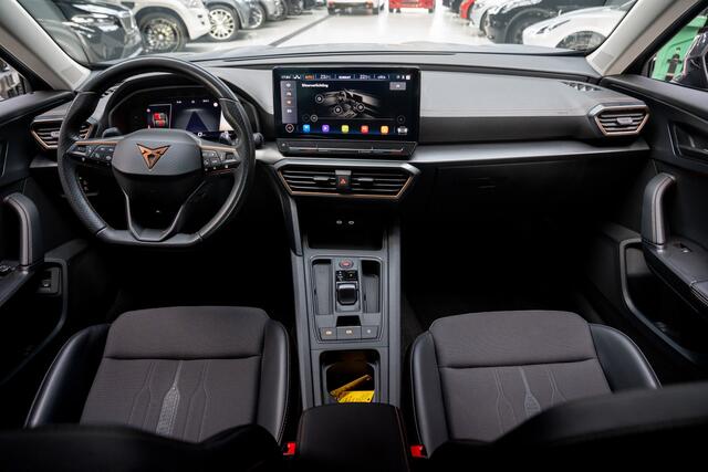 Cupra Formentor 1.5 TSI Leer Camera ACC PDC Elektr. bedienbare achterklep Stuurverwarming Navi Climate voor & achter Stoelverwarming Virtual cockpit Keyless Entry & Go LM velgen