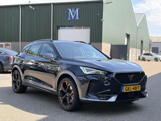 Cupra Formentor 1.4 e-Hybrid VZ Copper Edition VAN ¤29.900,- NU VOOR SLECHTS ¤28.440,- Uw LENTEVOORDEEL ¤1.460,-| CUPRA KNOPPEN| ELEK. ACHTERKLEP | MEMORY STOEL| ACHTERUITRIJCAMERA | ADAPT. CRUISE CONTROL | STOEL + STUURVERWARMING| RIJKLAARPRIJS INCL. 12 MND BOVAG GARAN