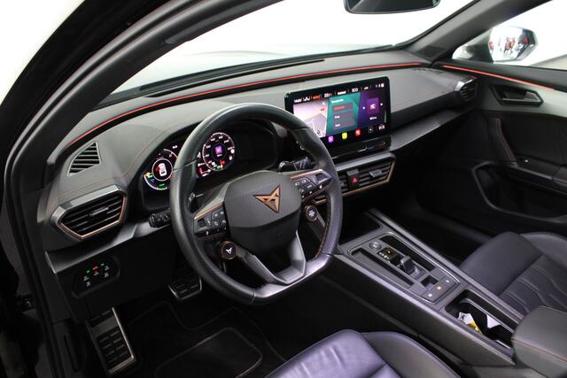 Cupra Formentor 1.4 e-Hybrid VZ Performance 245PK / Elektr. klep / Stoel + stuurverwarming / Memory / Camera /