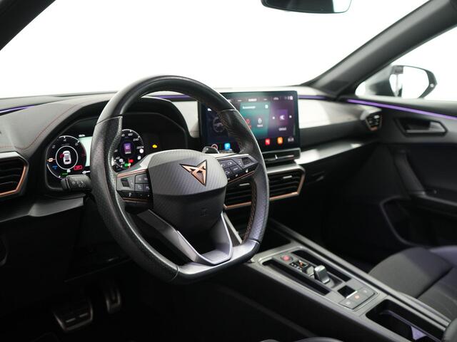 Cupra Formentor 1.4 e-Hybrid VZ Performance | Zwenkhaak | 360 Camera | Memory | Dodehoeksensor | Stoelverwarming |