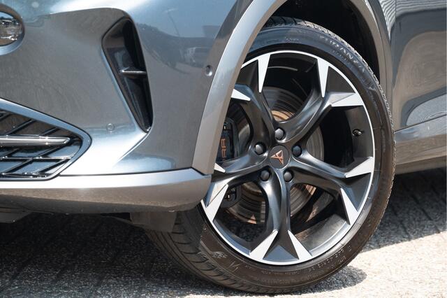 Cupra Formentor 1.4 e-Hybrid VZ Performance | Pano | Trekhaak | 360cam | DCC | Memory | Navi