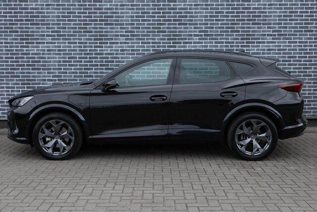Cupra Formentor 1.5 TSI e-Hybrid Business | Plug-in Hybrid (PHEV) | 360 Graden Camera | Parkeersensoren | Cruise Control Adaptief | Dodehoekdetectie | Kuipstoelen Dinamica | Keyless Entry | Elektrische Achterklep | Elektrisch Verstelbare Stoel | Navigatie | Apple Carplay | Android Auto