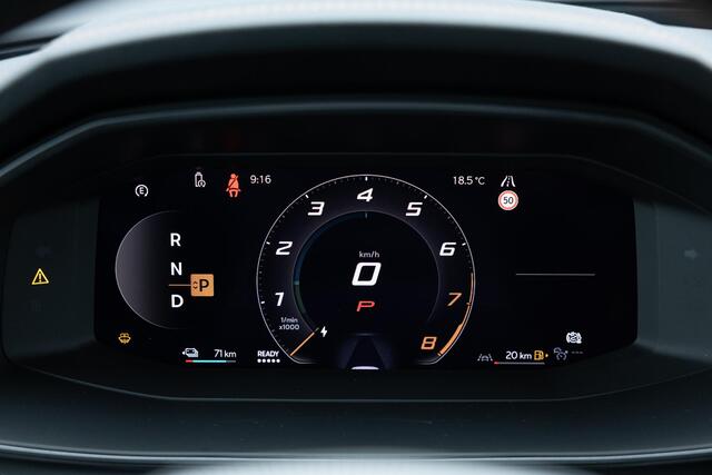 Cupra Formentor 1.5 TSI e-Hybrid Business | Plug-in Hybrid (PHEV) | 360 Graden Camera | Parkeersensoren | Cruise Control Adaptief | Dodehoekdetectie | Kuipstoelen Dinamica | Keyless Entry | Elektrische Achterklep | Elektrisch Verstelbare Stoel | Navigatie | Apple Carplay | Android Auto